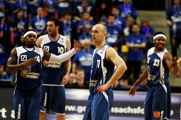 从战术角度 从战术角度